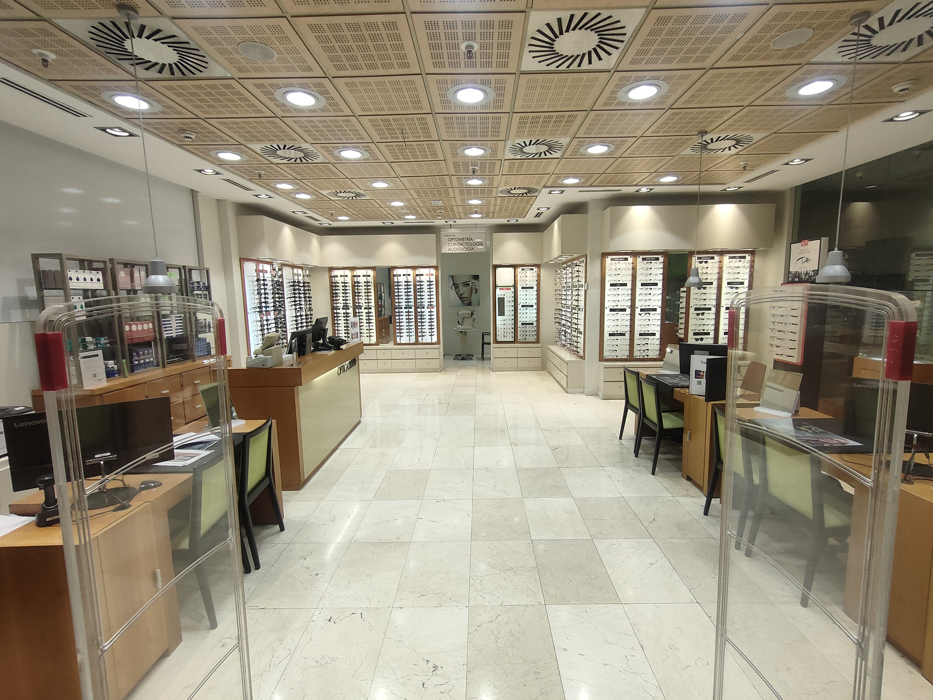 Images Optica2000 El Corte Inglés Sevilla Este