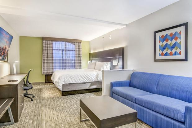 Images Holiday Inn Express & Suites Longview North by IHG