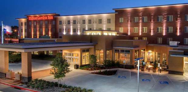 Images Hilton Garden Inn Fort Worth Medical Center