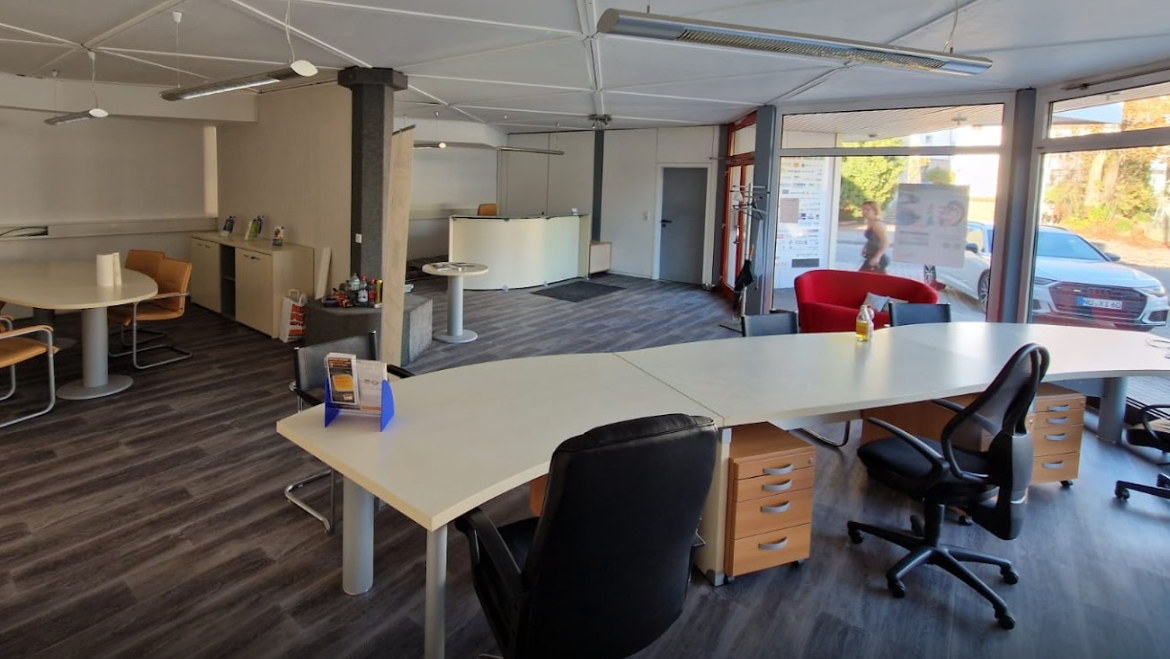 Deutsches Maklerforum AG // Team-Dewein.de - Ihr Versicherungsmakler, Riedgartenweg 15 in Bayern - Elchingen