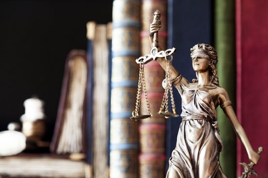 Bilder Uhlenbruch Rechtsanwältinnen und Rechtsanwalt