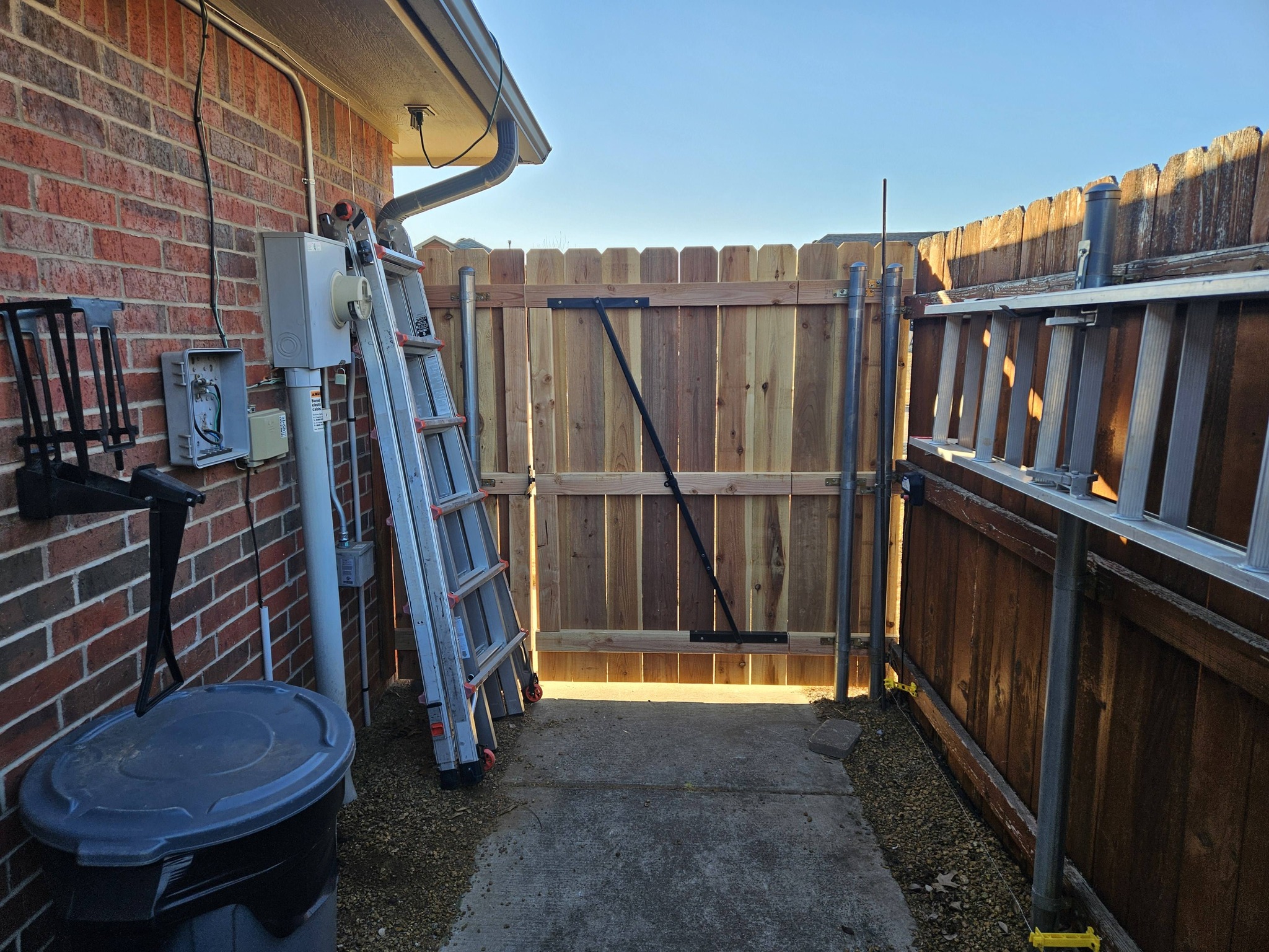 H&H Fencing & Construction Image