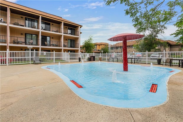 Images Best Western Ambassador Inn & Suites