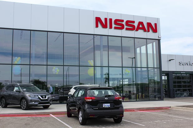 Images Russ Darrow Nissan of West Bend