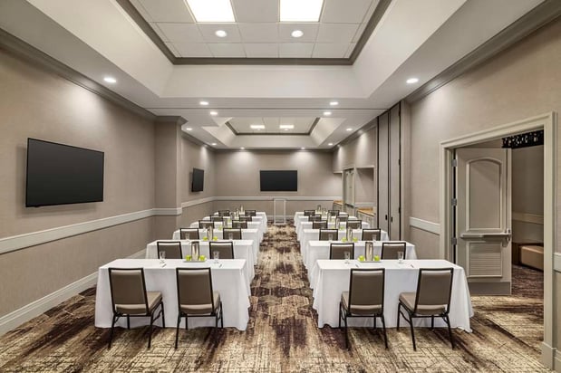 Images Embassy Suites by Hilton Phoenix Downtown North