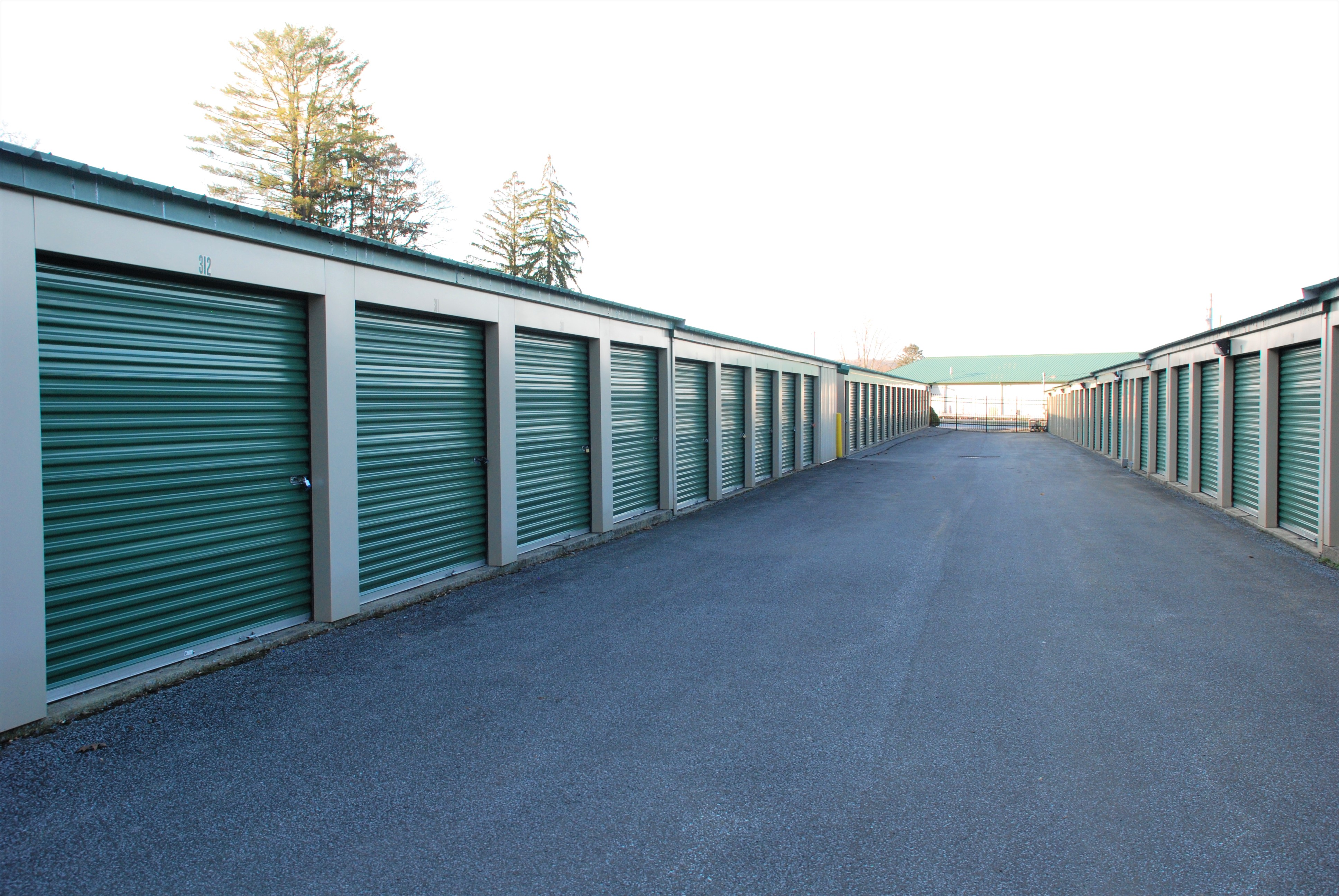 All of our outdoor units are drive up access, making it easy to get into your unit.