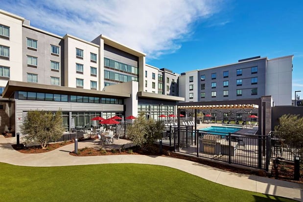 Images Hampton Inn Long Beach Airport