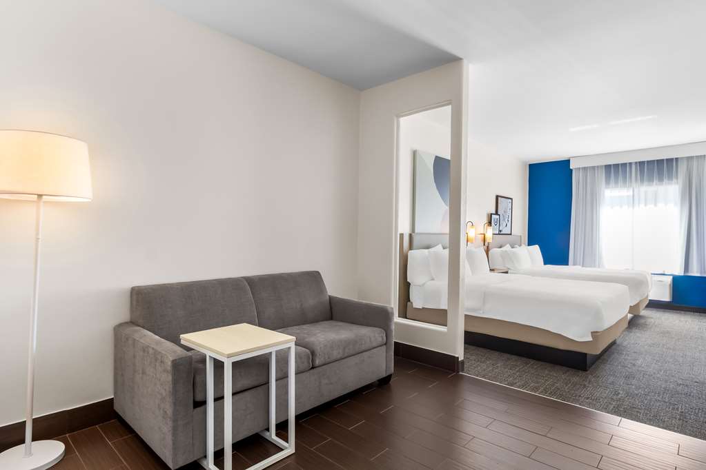 Guest room
