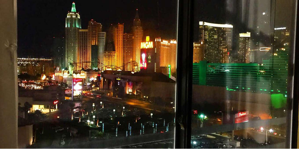 Hooters las vegas coupons