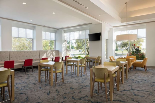 Images Hilton Garden Inn St. Charles