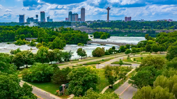Images Holiday Inn Niagara Falls State Park Entry by IHG