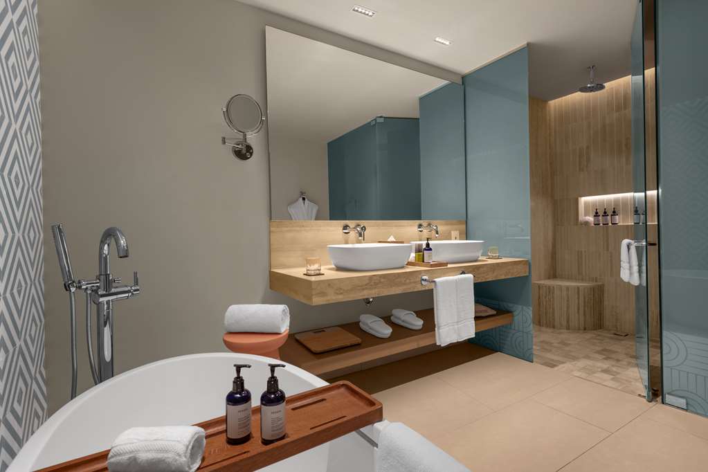 Images Hilton Cancun Mar Caribe All-Inclusive Resort