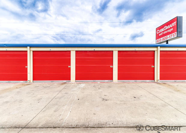Images CubeSmart Self Storage