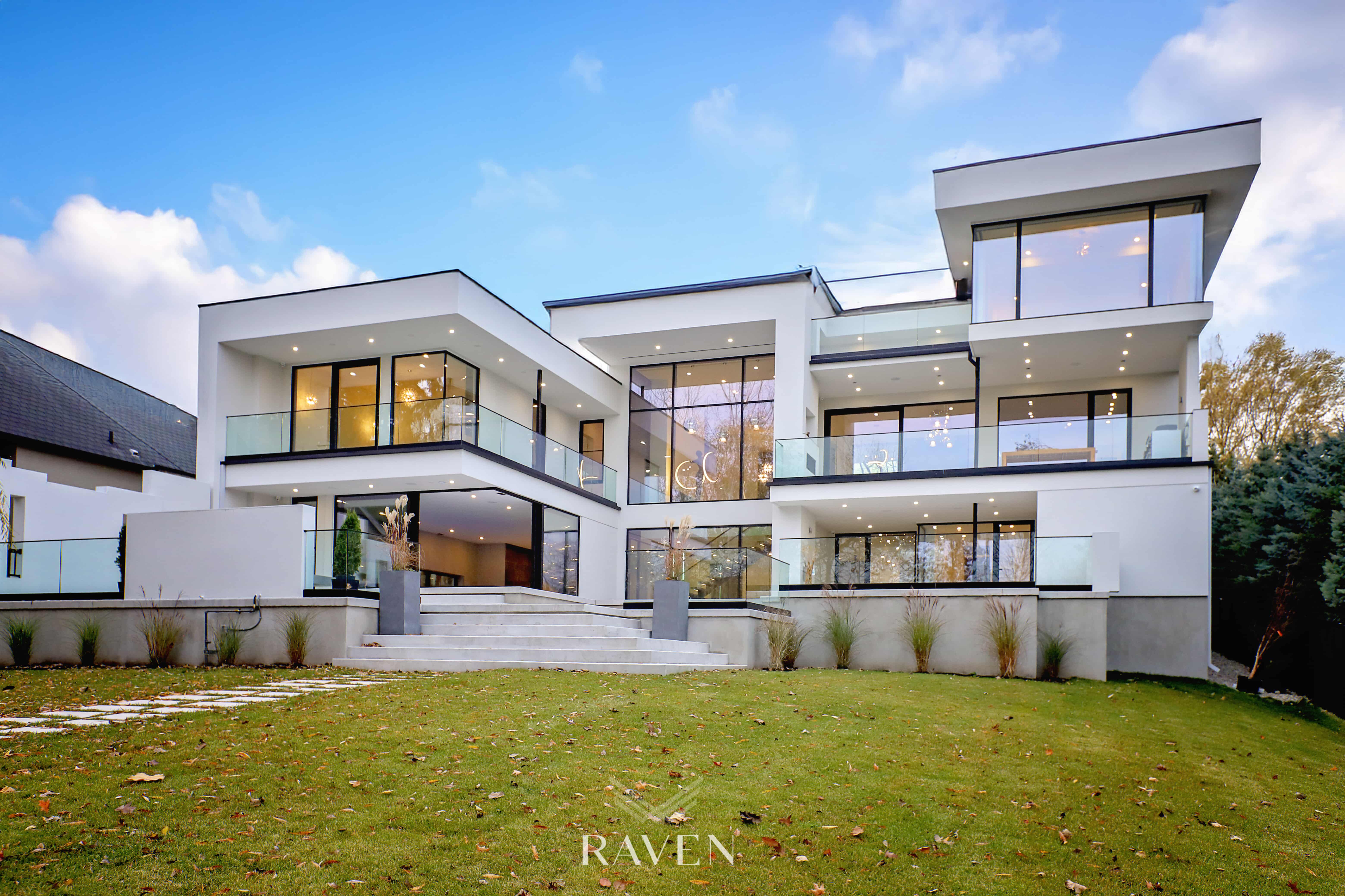 Images Raven Windows Inc.