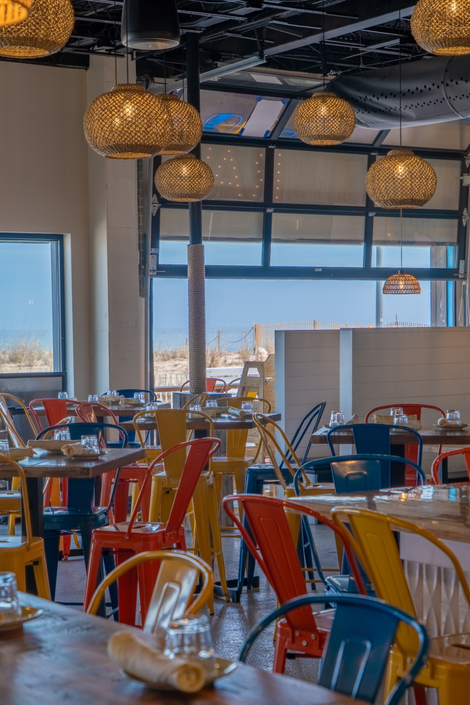 The Dunes Rehoboth Beach offers a relaxed, convenient stay near the Delaware beaches, with easy access to Rehoboth Beach, Dewey Beach, the boardwalk, restaurants, shopping, and coastal attractions.