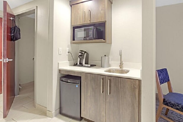 Images Holiday Inn Express Gulfport Beach by IHG