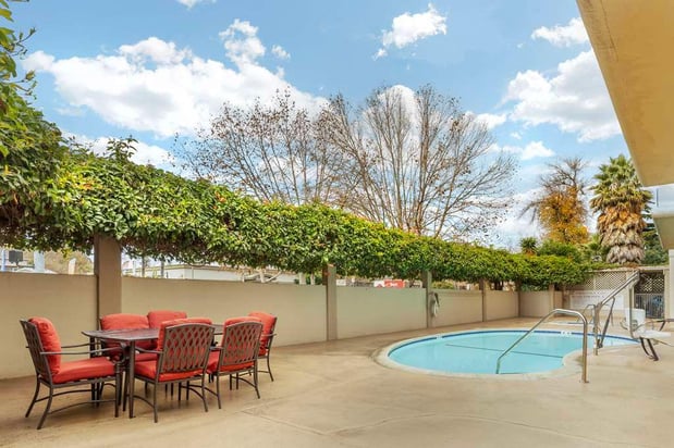 Images Best Western Plus Airport Plaza
