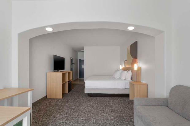 Images Spark by Hilton San Antonio Dominion