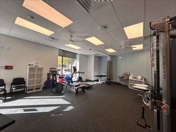 Images RUSH Physical Therapy - North Center