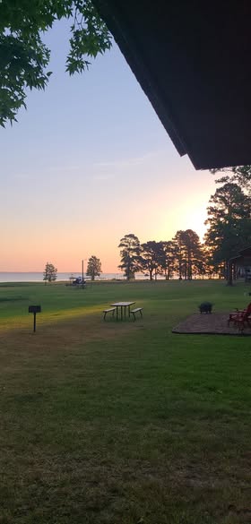 Images McGee's Landing