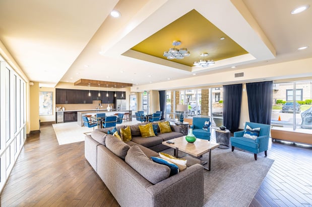 Images The Edge at Glade Parks Apartments