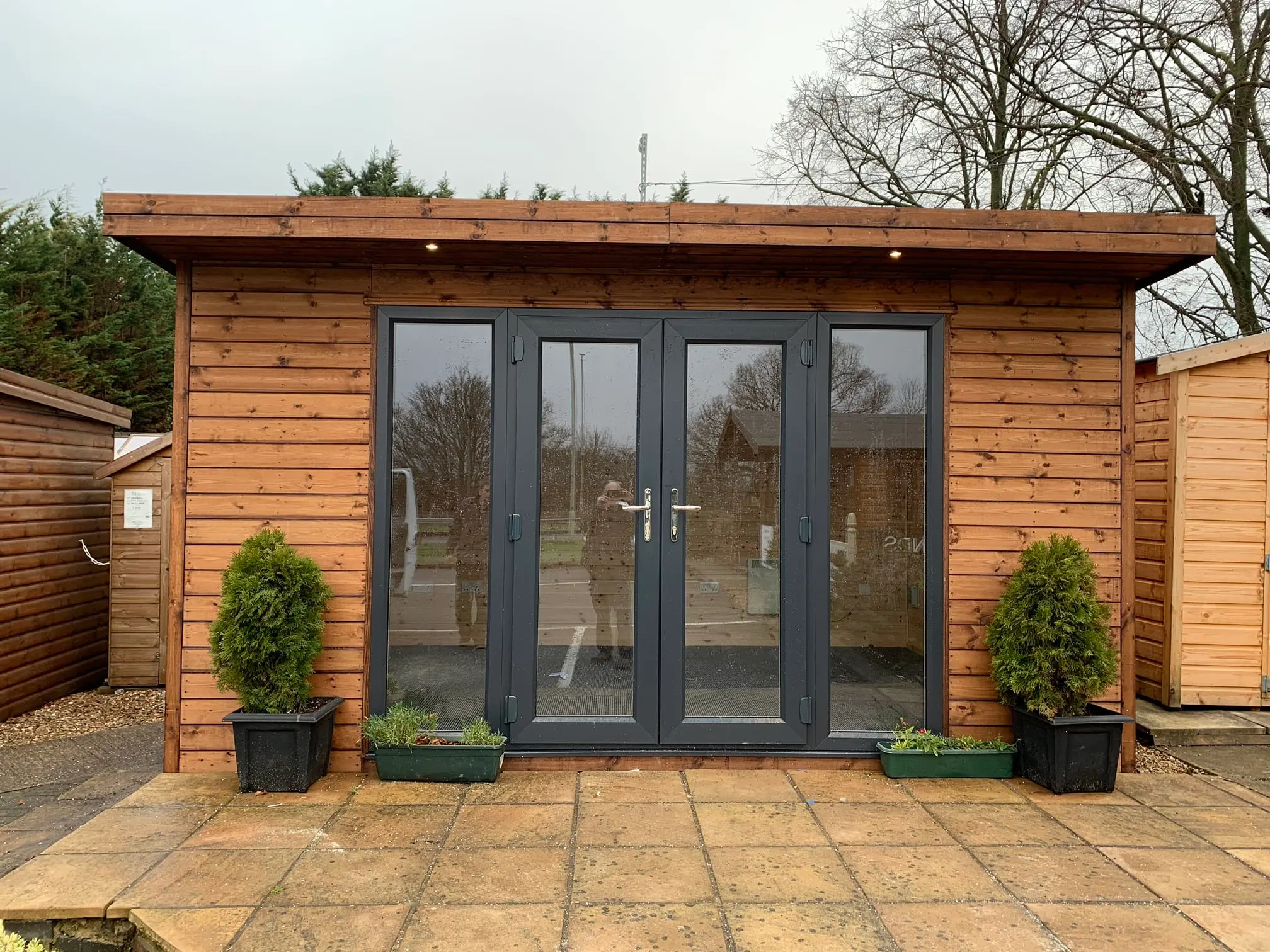 Images Herts Garden Buildings