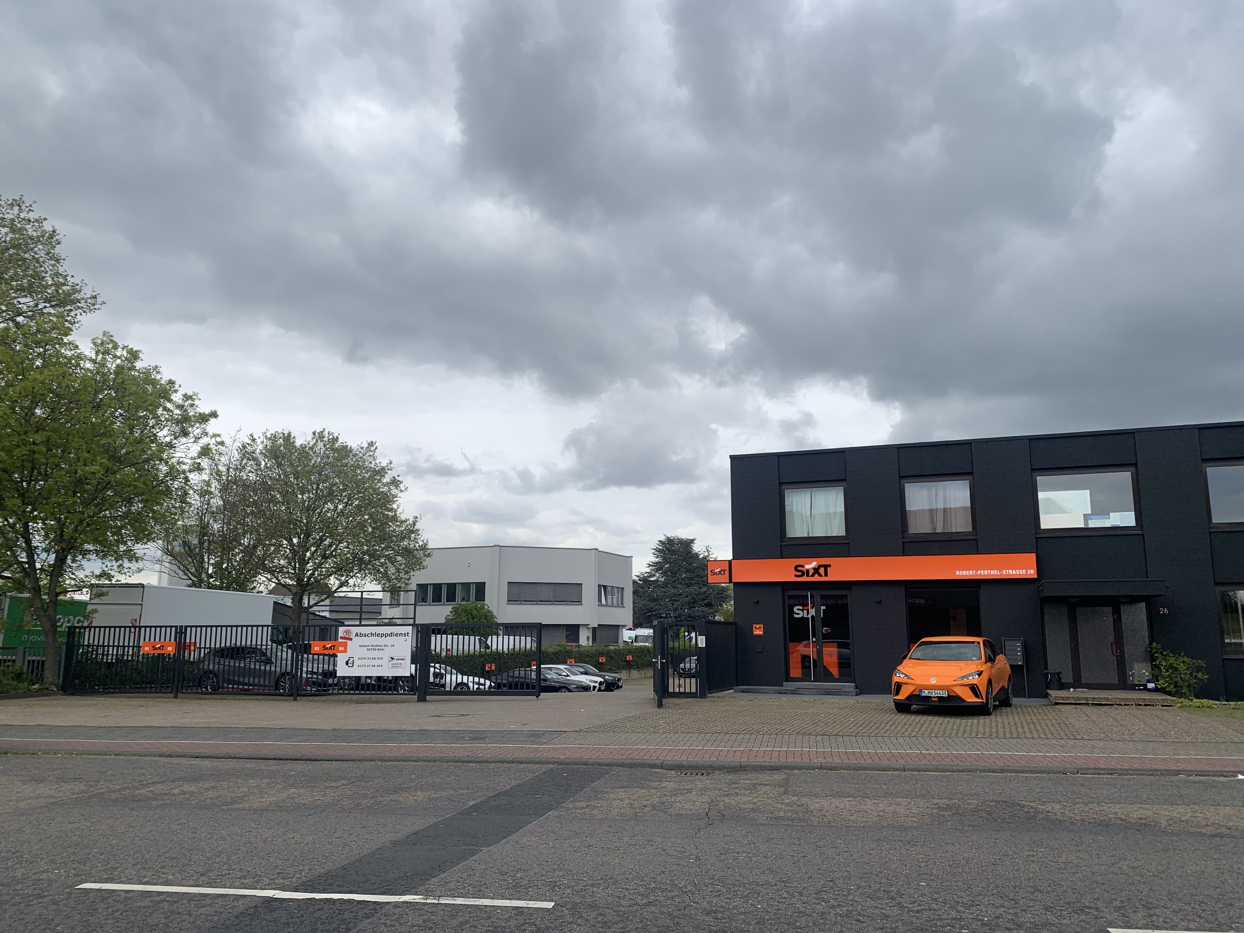 Bild 5 SIXT Autovermietung Köln Nord Bilderstöckchen in Köln