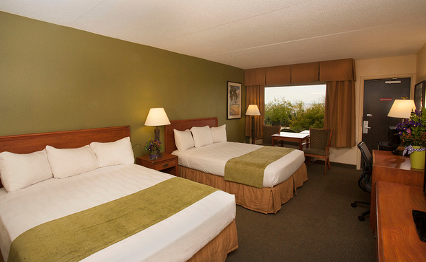 Images Edgewater Hotel and Waterpark