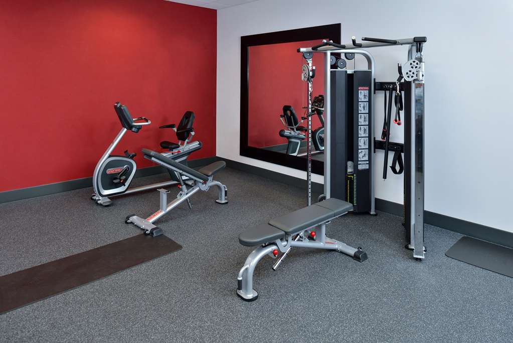 Health club  fitness center  gym Hilton Garden Inn Cincinnati/West Chester West Chester (513)860-3170