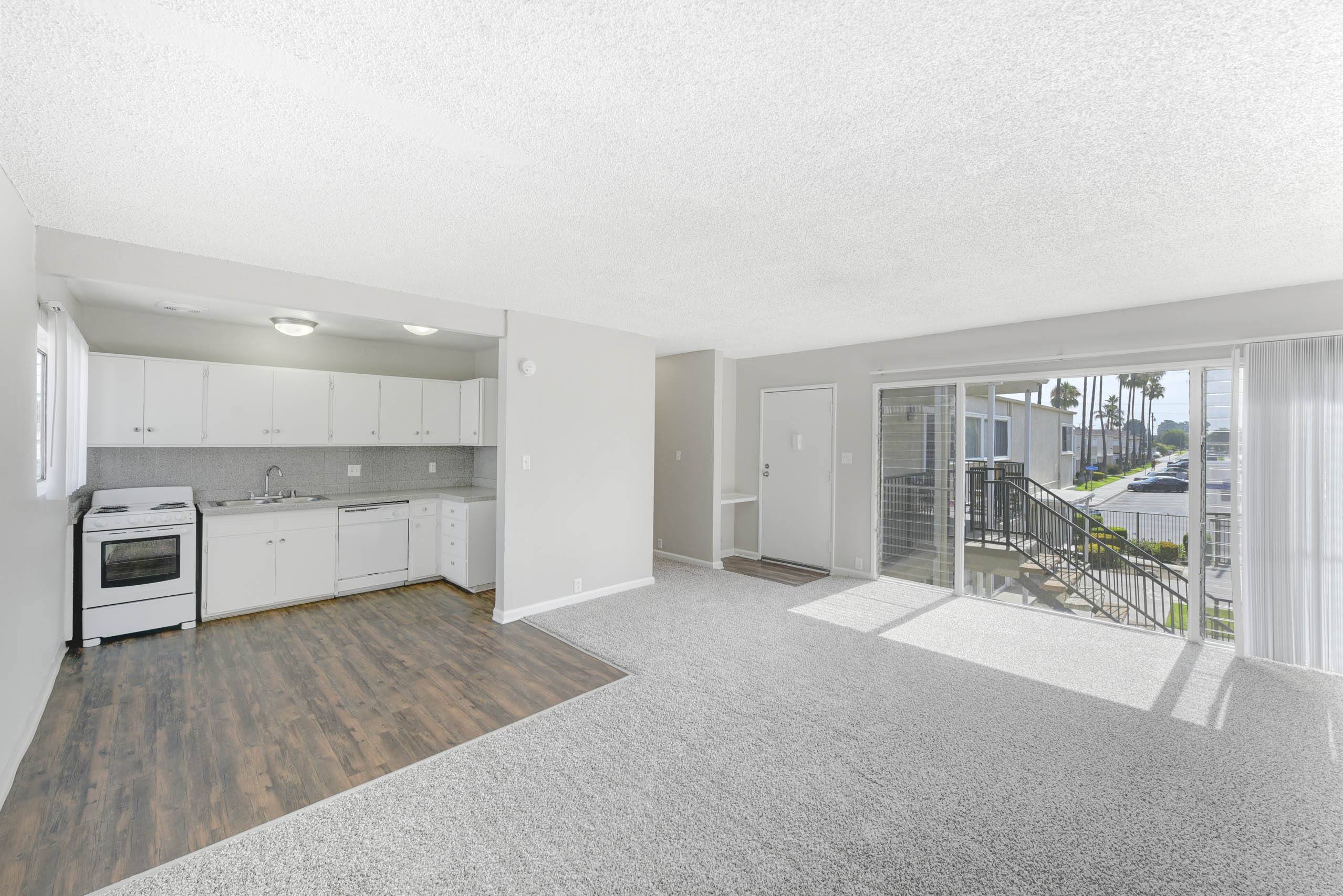Unfurnished Living Area