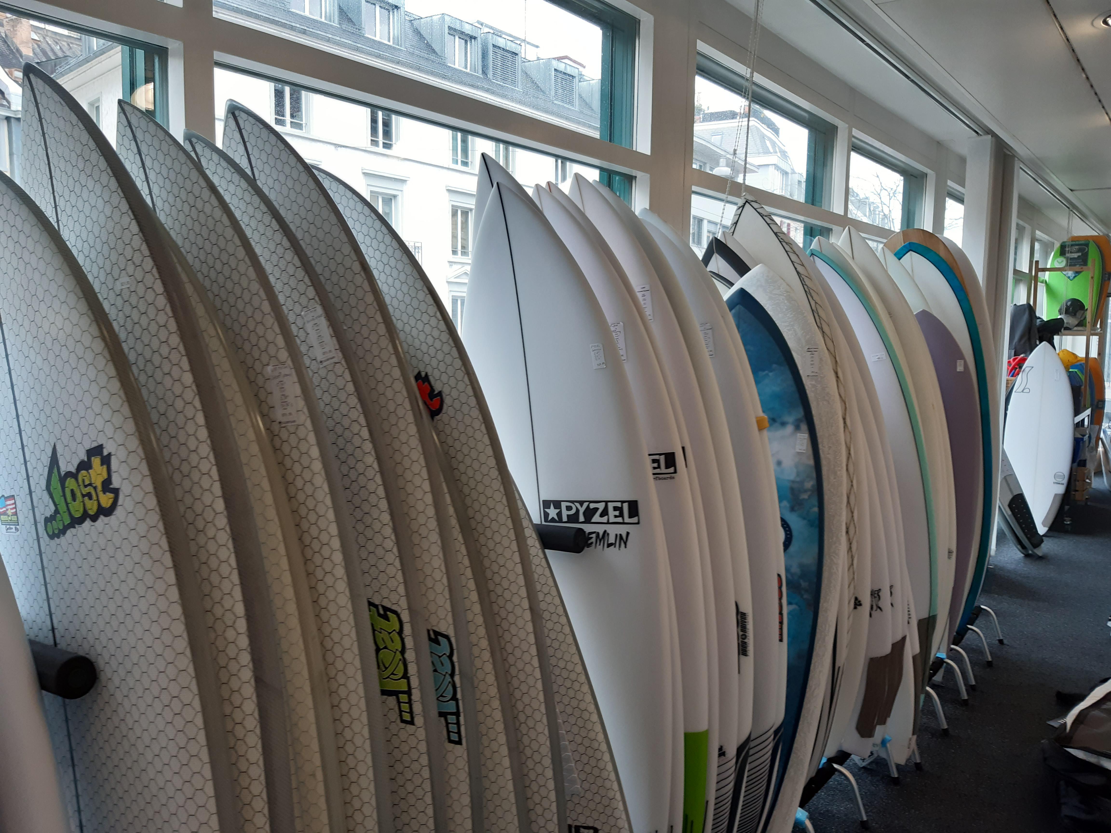 Surfari Surf Shop, Badenerstrasse 18 in Zürich
