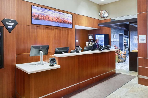 Images Hilton Garden Inn New York/West 35th Street