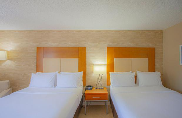 Images Holiday Inn & Suites Spring - the Woodlands Area by IHG