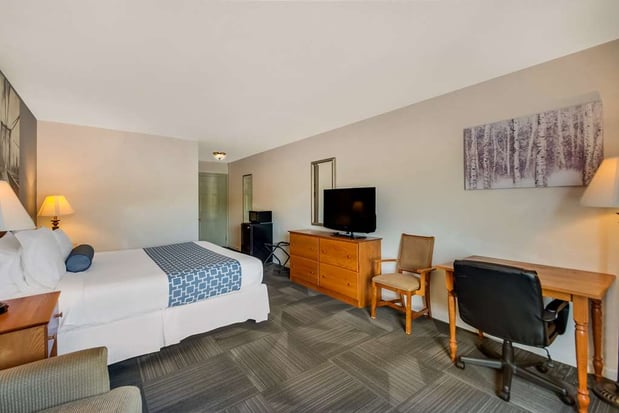 Images SureStay Plus by Best Western Berkeley Springs