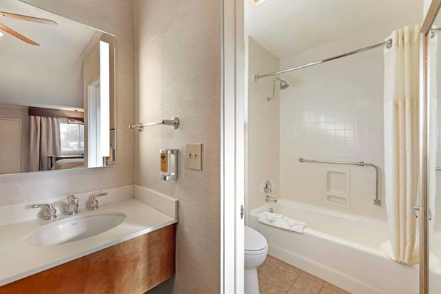 Images Best Western Plus Black Oak