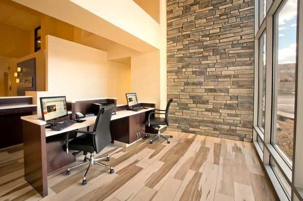 Images Holiday Inn Express & Suites Colorado Springs Central by IHG