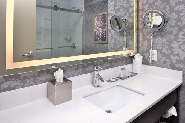 Images DoubleTree by Hilton Utica