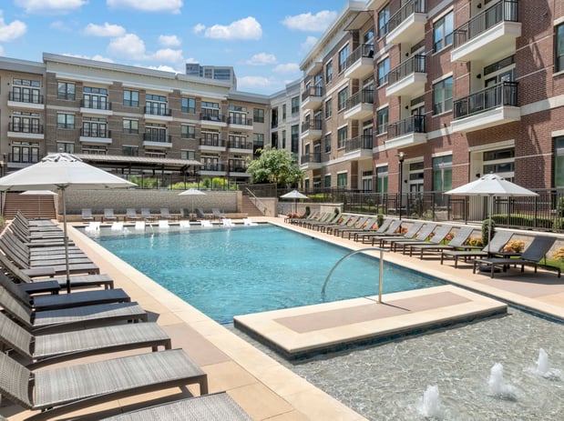 Images Camden Victory Park Apartments