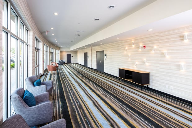 Images Holiday Inn & Suites Detroit - Troy by IHG
