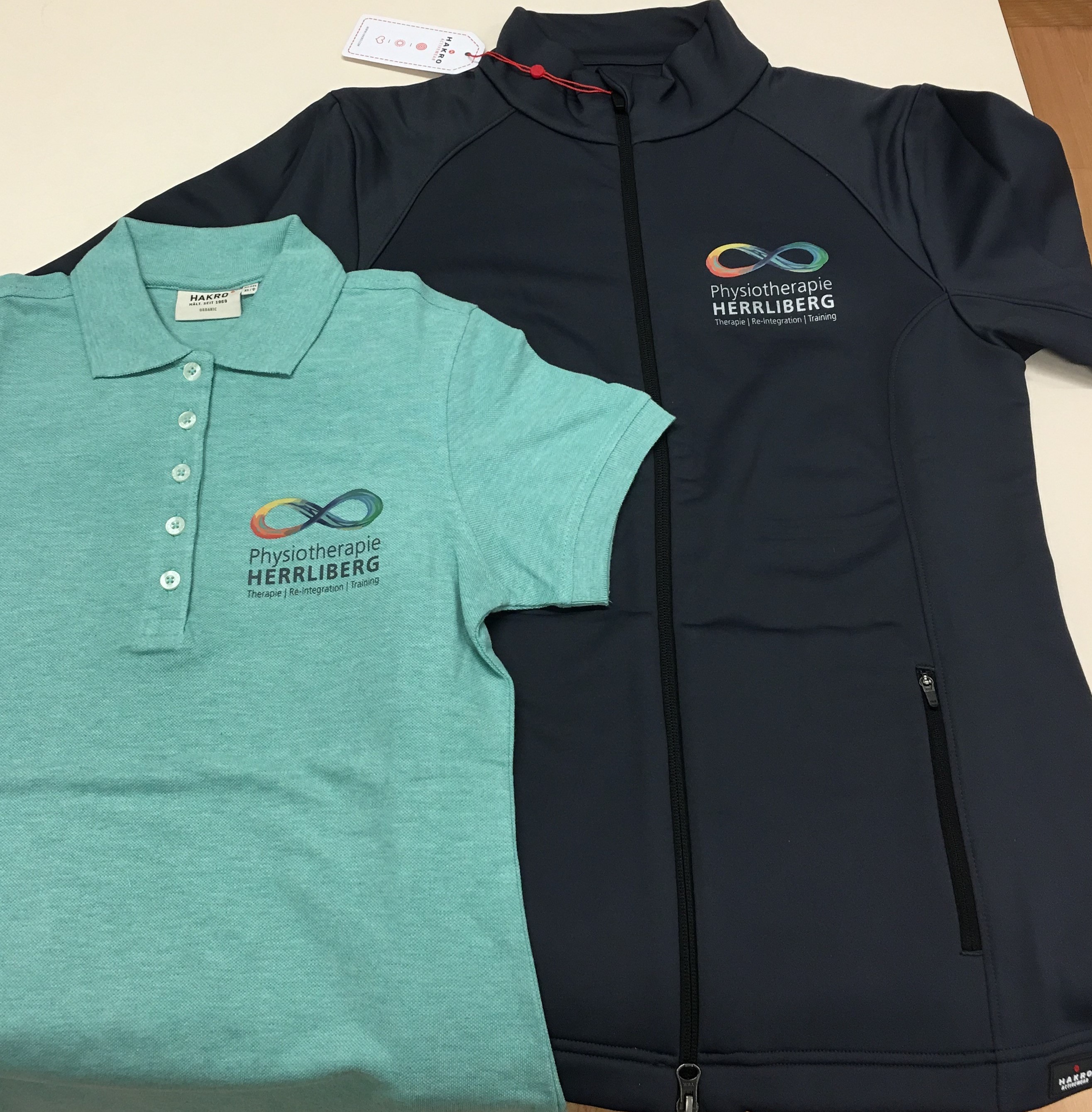 Bilder Dressyourbusiness.ch - Firmenbekleidung