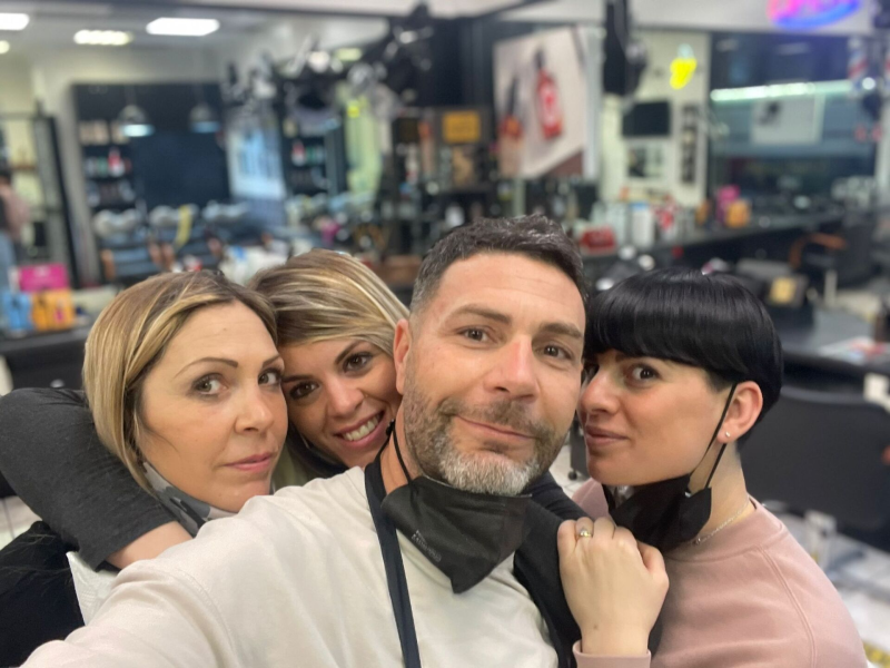 Images Parrucchiere Betulli Hairdressing  Donna e Uomo