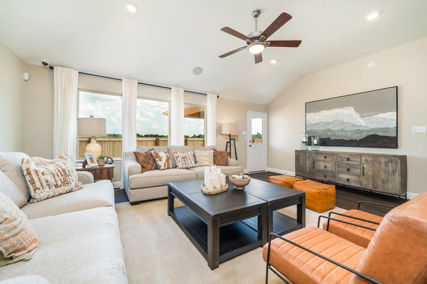 Images Beazer Homes Amira Signature Collection