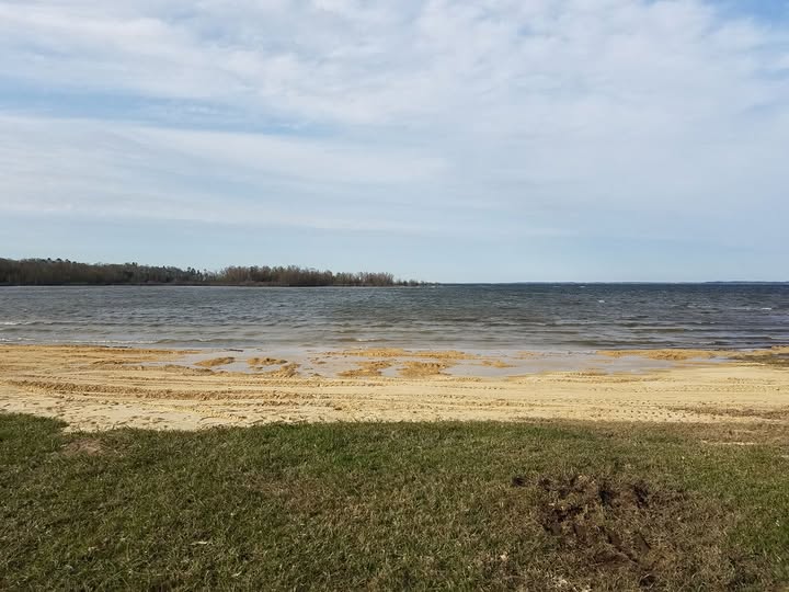 Images McGee's Landing