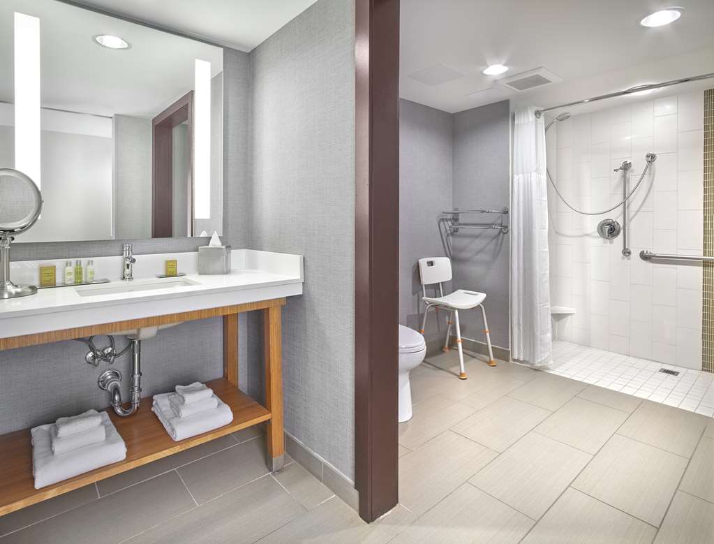 Guest room bath DoubleTree by Hilton Edmonton Downtown Edmonton (587)525-1234