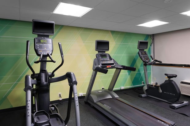 Images Holiday Inn & Suites Marlborough by IHG