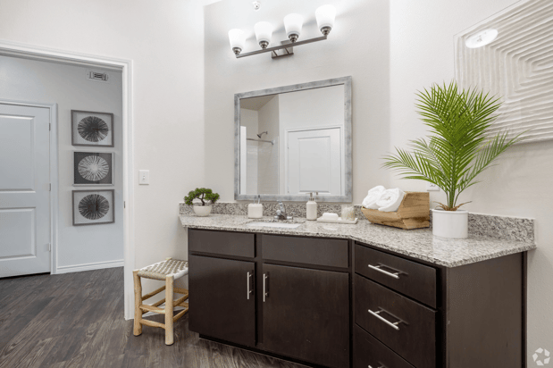 Images Highline Apartments