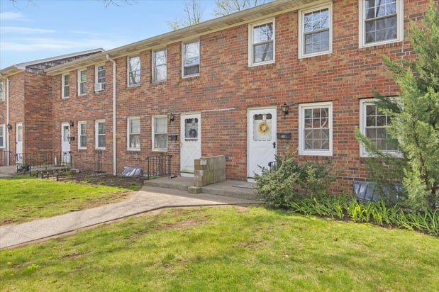Images BHHS New England Properties: Cheryl Arcidiacono, Realtor