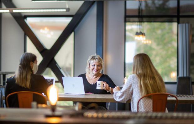Images Workhorse Coworking
