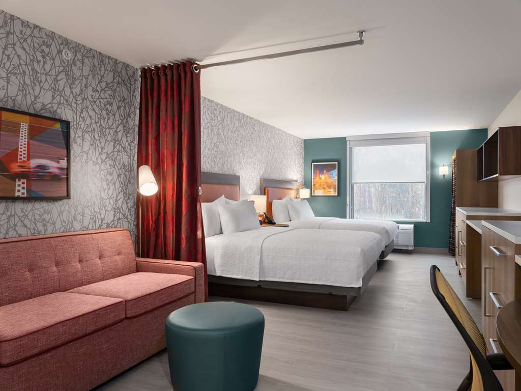 Guest room