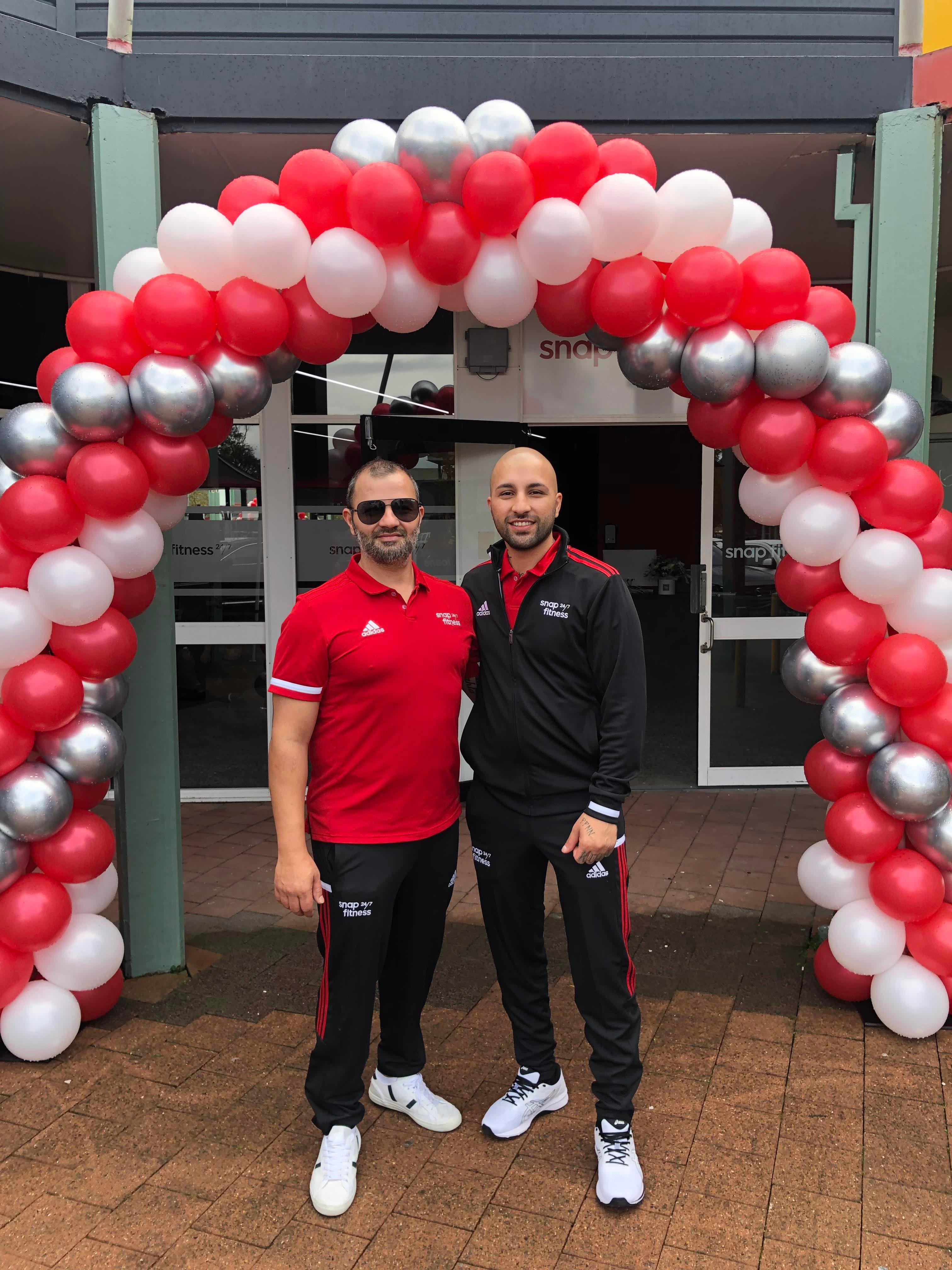 Balloon Arch - Gym Exterior Snap Fitness 24/7 Mayfield Mayfield 0422 426 596